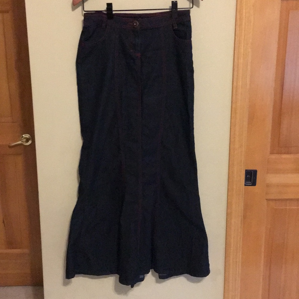 Skirt